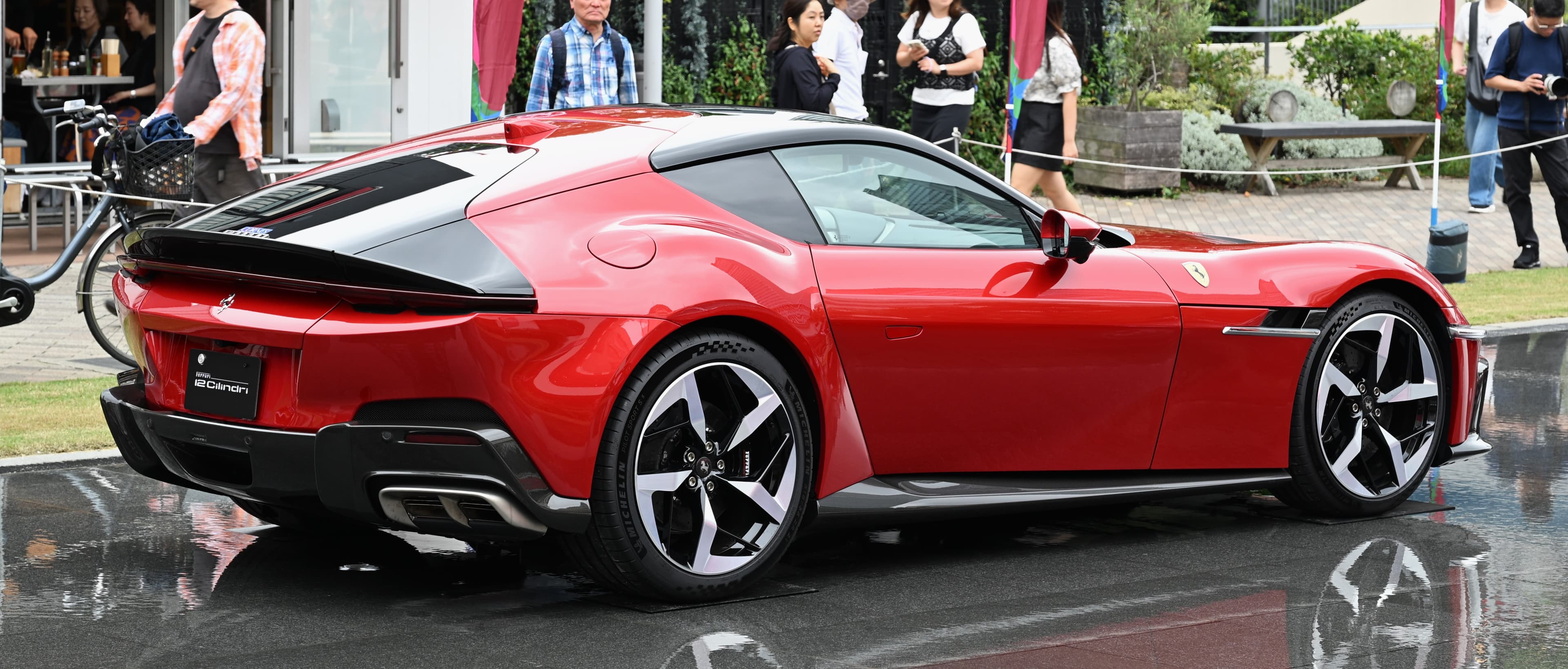 Ferrari 12Cilindri 후면