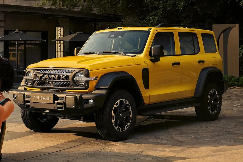 GWM Tank 300 facelift front three-quarter